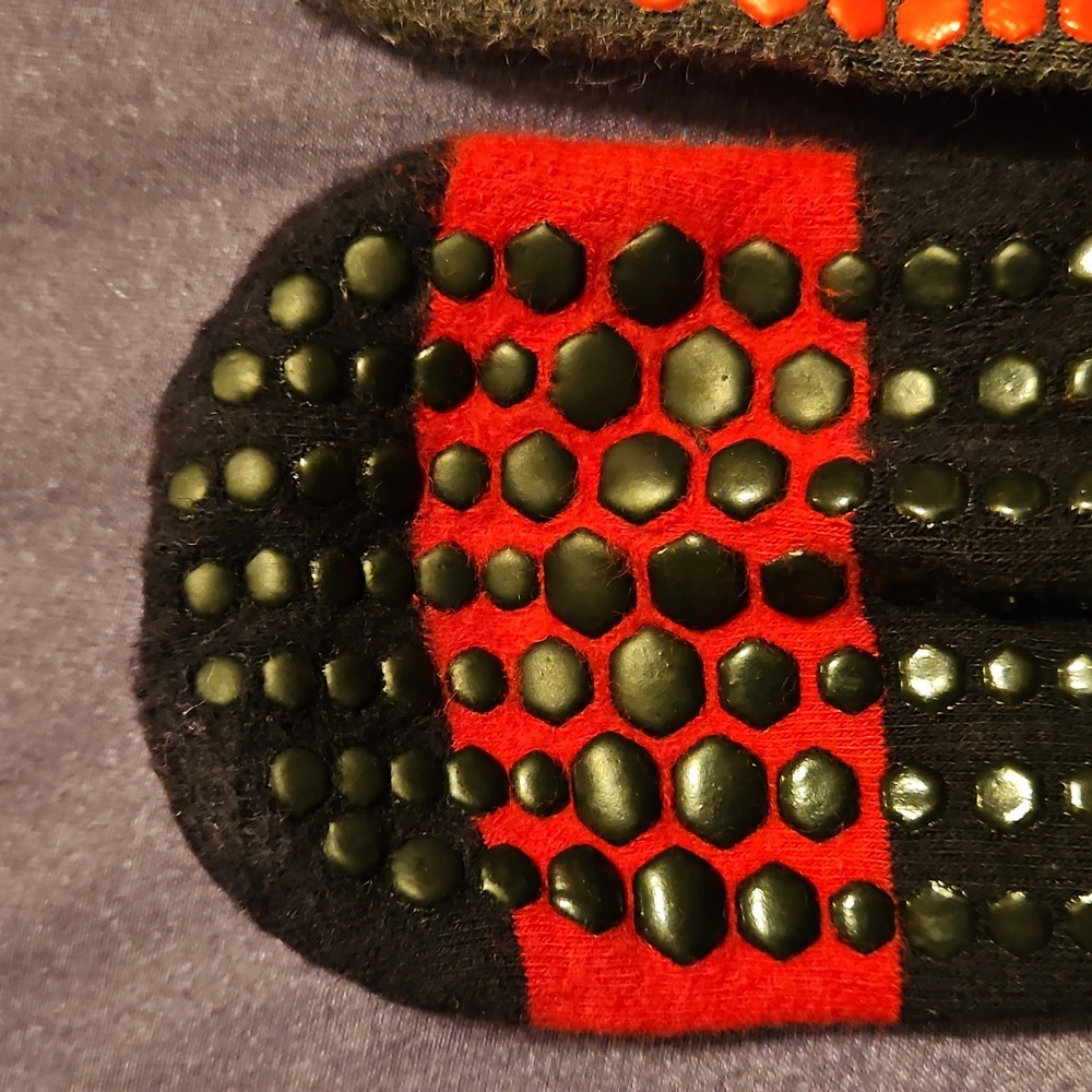Bundle - Pure Barre Sticky Socks - Picture 2 of 3